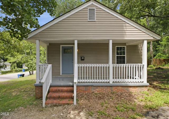 Photo 1 of Single family home for sale at 510 Ijams St, Fayetteville, NC 28301 | MLS# 10188512 | Listing updated on 2026-08-25