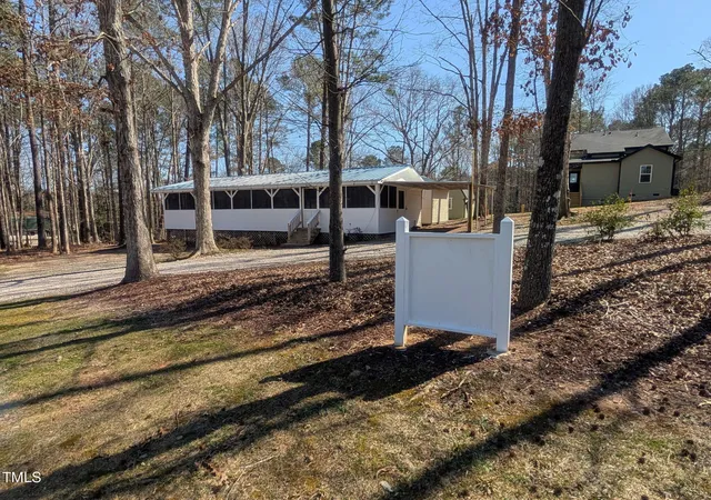 Photo 3 of Manufactured home for sale at 122 Tomahawk Dr, Louisburg, NC 27549 | MLS# 10188962 | Listing updated on 2026-08-27
