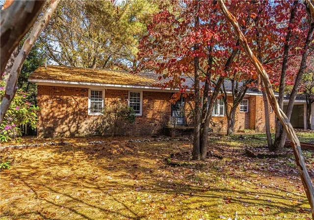 Photo 1 of Single family home for sale at 806 Currie St, Carthage, NC 28327 | MLS# 768014 | Listing updated on 2026-08-25