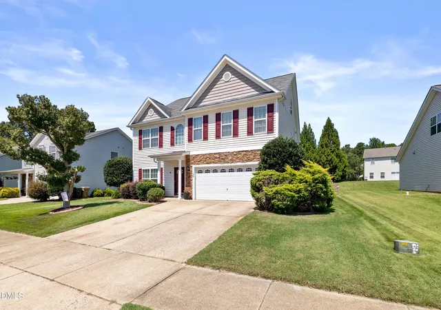 Photo 3 of Single family home for sale at 120 Killington Dr, Clayton, NC 27520 | MLS# 10188824 | Listing updated on 2026-09-18