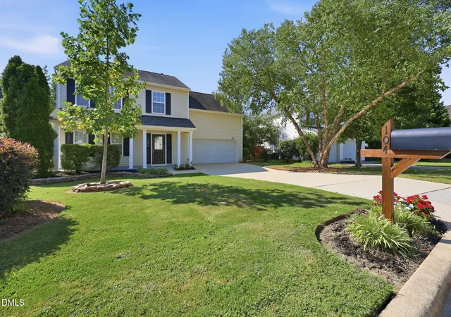 Photo 2 of Sale Pending at 104 Downing Bluff Dr, Morrisville, NC 27560 | MLS# 10189178 | Listing updated on 2026-09-14