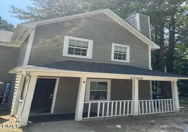 Listing Photo 5 - Condo for sale in building located at 4300 Presley Ct Ct, Raleigh, NC 27604 - Unit #A, B, C, D