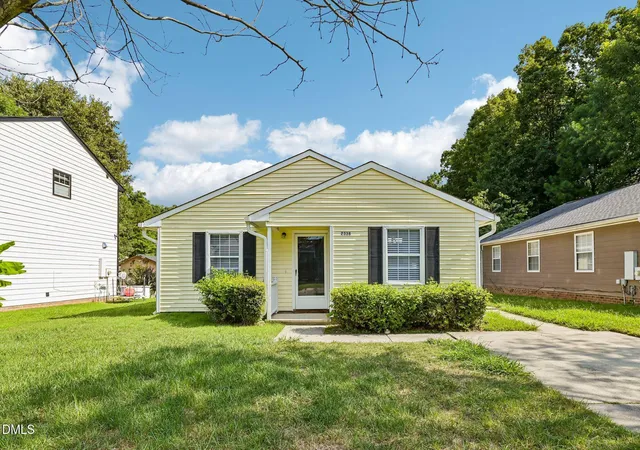 Photo 3 of Single family home for sale at 2338 Bedford St, Durham, NC 27707 | MLS# 10188877 | Listing updated on 2026-09-14