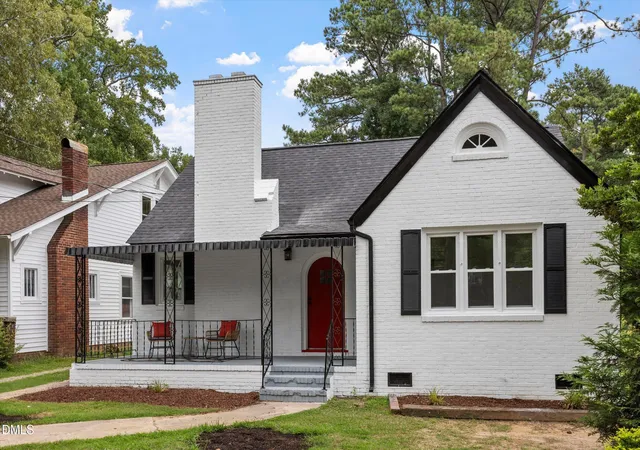 Photo 1 of Single family home for sale at 2724 N Roxboro St, Durham, NC 27704 | MLS# 10189502 | Listing updated on 2026-09-06