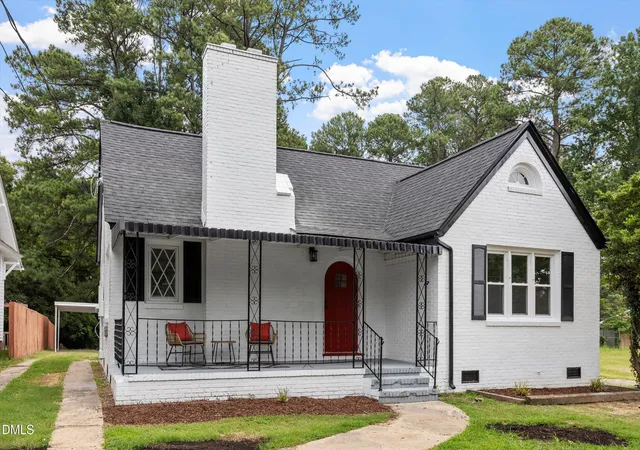 Photo 3 of Single family home for sale at 2724 N Roxboro St, Durham, NC 27704 | MLS# 10189502 | Listing updated on 2026-09-06