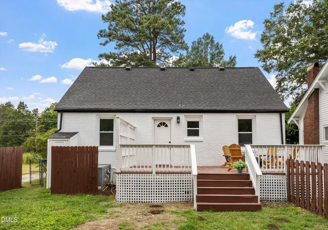 Photo 4 of Single family home for sale at 2724 N Roxboro St, Durham, NC 27704 | MLS# 10189502 | Listing updated on 2026-09-06