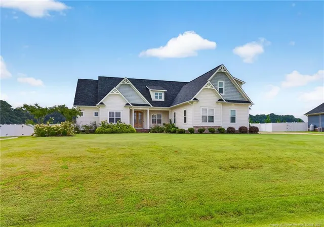 Photo 2 of Single family home for sale at 5832 Dottie Cir, Hope Mills, NC 28348 | MLS# 768265 | Listing updated on 2026-09-09