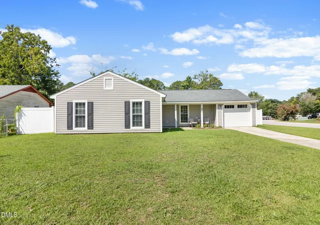 Photo 2 of Sale Pending at 600 Missenburg Ct, Fayetteville, NC 28314 | MLS# 10189789 | Listing updated on 2026-09-16