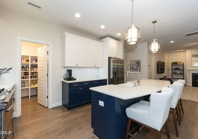 Photo 3 of Single family home for sale at 517 Granite View Dr, Rolesville, NC 27571 | MLS# 10189224 | Listing updated on 2026-09-09