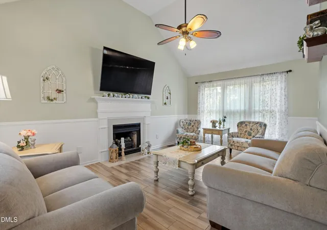 Photo 3 of Sale Pending at 1405 Waterwinds Ct, Wake Forest, NC 27587 | MLS# 10189213 | Listing updated on 2026-08-31