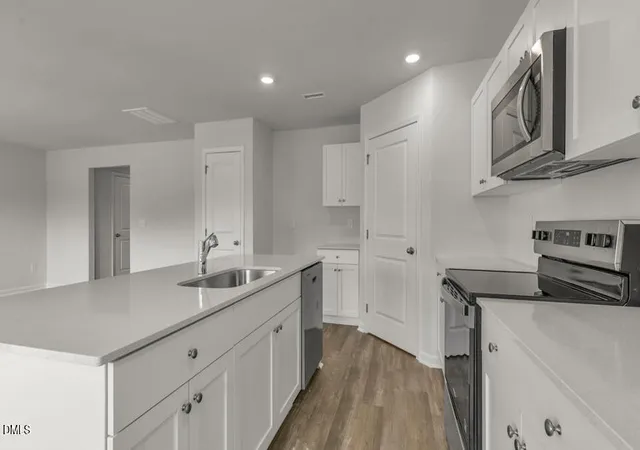 Photo 3 of Single family home for sale at 552 Tradition Farm Pl, Wendell, NC 27591 | MLS# 10188707 | Listing updated on 2026-09-09