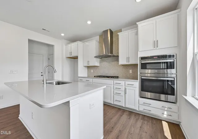 Photo 2 of Single family home for sale at 685 Sun Mdw Dr, Wake Forest, NC 27587 | MLS# 10188709 | Listing updated on 2026-10-07