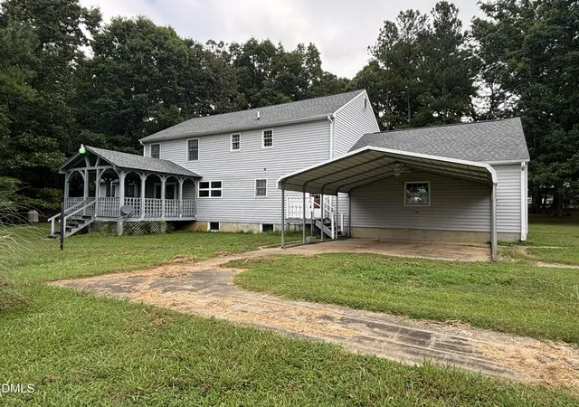 Photo 4 of Sale Pending at 2950 Old Watkins Rd, Henderson, NC 27537 | MLS# 10188719 | Listing updated on 2026-08-28