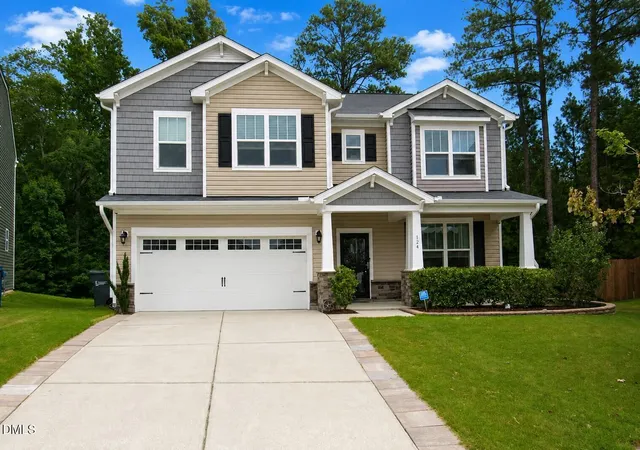 Photo 1 of Single family home for sale at 124 Putters Ct, Durham, NC 27703 | MLS# 10188934 | Listing updated on 2026-09-21