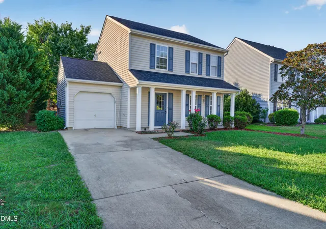 Photo 3 of Single family home for sale at 328 Downing Glen Dr, Morrisville, NC 27560 | MLS# 10189056 | Listing updated on 2026-08-27