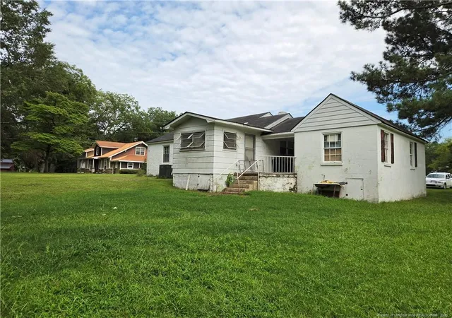 Photo 3 of Single family home for sale at 2983 Coleman Rd, Eastover, NC 28312 | MLS# 768370 | Listing updated on 2026-08-26