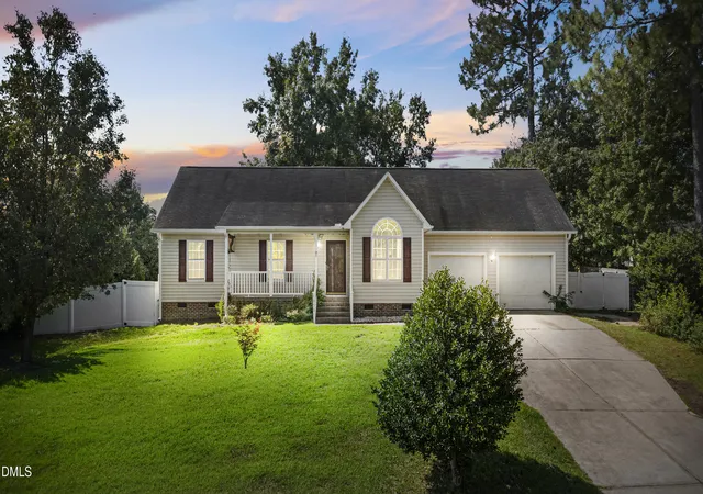 Photo 2 of Single family home for sale at 1070 Roundabout Rd, Cameron, NC 28326 | MLS# 10188802 | Listing updated on 2026-08-30