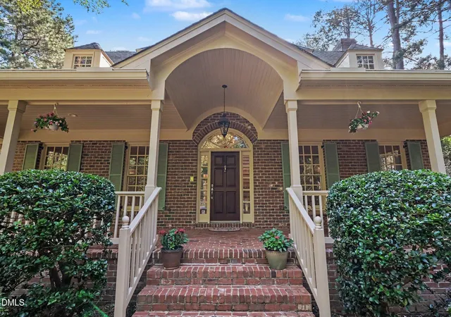 Photo 3 of Single family home for sale at 105 Ukiah Ln, Chapel Hill, NC 27514 | MLS# 10189249 | Listing updated on 2026-09-08
