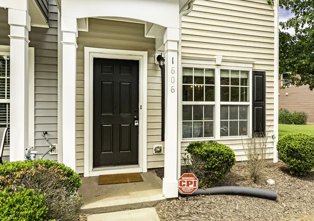 Photo 3 of Townhouse for sale at 1606 Holly Grove Wy, Durham, NC 27713 | MLS# 10188781 | Listing updated on 2026-08-28
