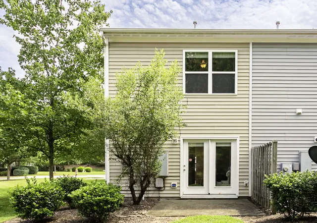 Photo 3 of Townhouse for sale at 1606 Holly Grove Wy, Durham, NC 27713 | MLS# 10188781 | Listing updated on 2026-08-28