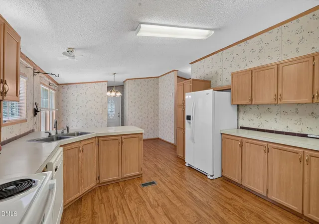 Photo 4 of Manufactured home for sale at 7026 Southern Ct, Oxford, NC 27565 | MLS# 10188938 | Listing updated on 2026-09-17