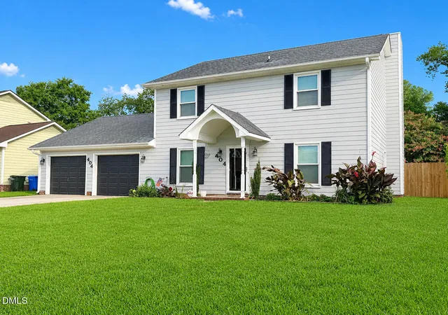 Photo 1 of Single family home for sale at 404 Old Farm Rd, Fayetteville, NC 28314 | MLS# 10188812 | Listing updated on 2026-09-01