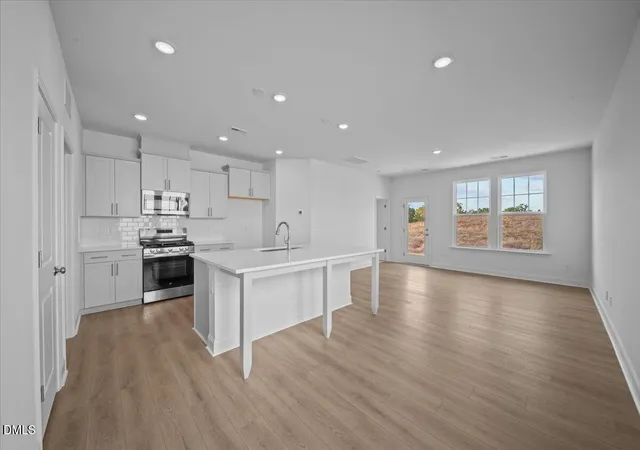 Photo 2 of Single family home for sale at 122 Retreat Ln, Oxford, NC 27565 | MLS# 10188868 | Listing updated on 2026-09-02