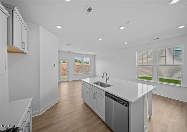 Photo 3 of Single family home for sale at 122 Retreat Ln, Oxford, NC 27565 | MLS# 10188868 | Listing updated on 2026-09-02