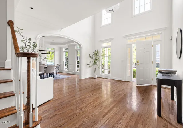Photo 4 of Single family home for sale at 403 Simerville Rd, Chapel Hill, NC 27517 | MLS# 10188944 | Listing updated on 2026-09-06