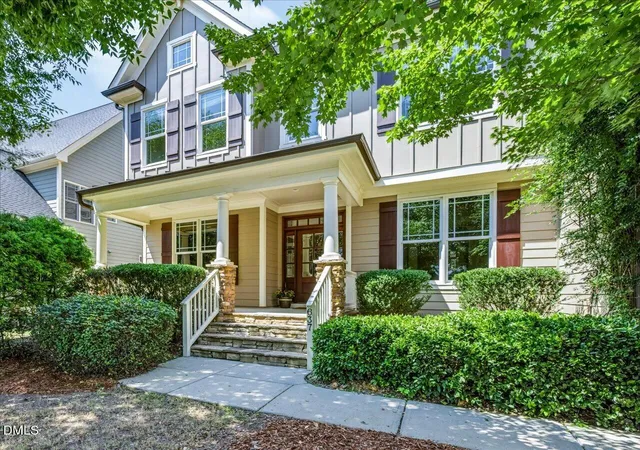 Photo 3 of Sale Pending at 637 Peach Orchard Pl, Cary, NC 27519 | MLS# 10188833 | Listing updated on 2026-08-31