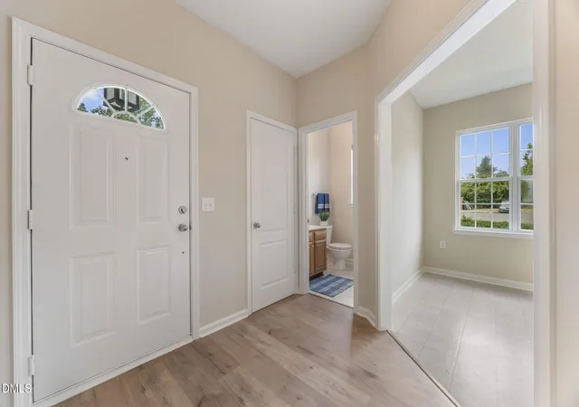 Photo 4 of Townhouse for sale at 352 E Willhaven Dr, Fuquay Varina, NC 27526 | MLS# 10188898 | Listing updated on 2026-08-27