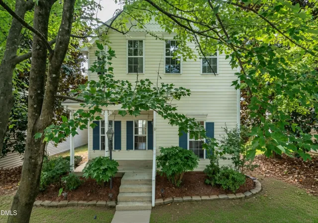 Photo 1 of Single family home for sale at 109 Danesway Dr, Holly Springs, NC 27540 | MLS# 10188902 | Listing updated on 2026-09-18