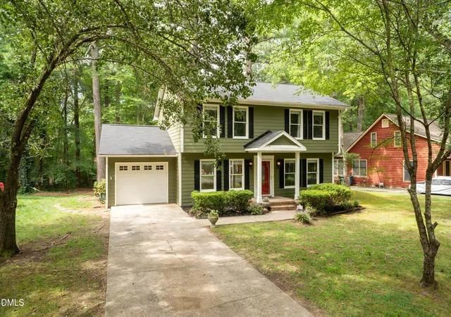 Photo 1 of Single family home for sale at 4017 Livingstone Pl, Durham, NC 27707 | MLS# 10189532 | Listing updated on 2026-08-29