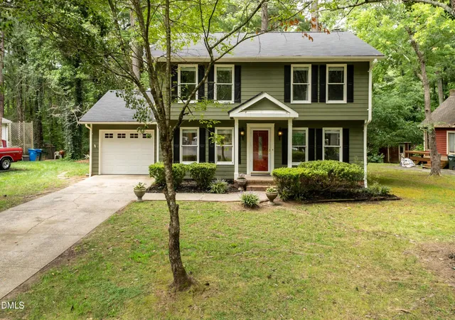 Photo 35 of Single family home for sale at 4017 Livingstone Pl, Durham, NC 27707 | MLS# 10189532 | Listing updated on 2026-08-29