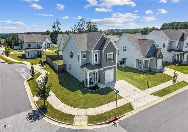 Photo 3 of Sale Pending at 3701 Putman Rd, Raleigh, NC 27610 | MLS# 10188906 | Listing updated on 2026-10-15