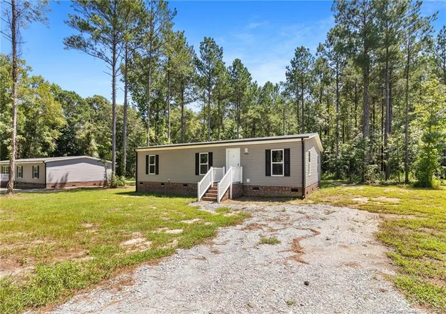Photo 3 of Manufactured home for sale at 4523 Mercer Mill Brown Marsh Rd, Clarkton, NC 28433 | MLS# 768414 | Listing updated on 2026-08-27