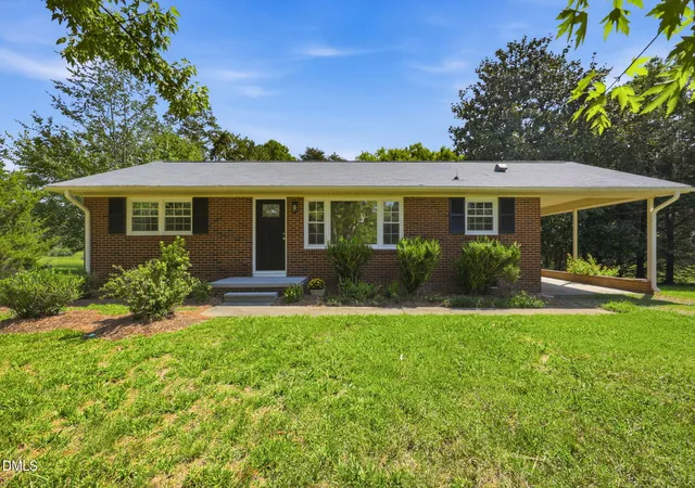Photo 1 of Single family home for sale at 231 Dodson Rd, Mebane, NC 27302 | MLS# 10188911 | Listing updated on 2026-08-28