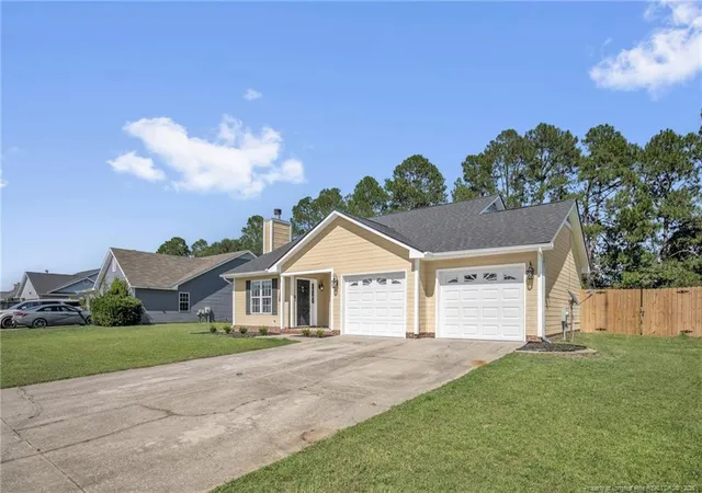 Photo 2 of Sale Pending at 806 S Buckeye Dr, Raeford, NC 28376 | MLS# 768307 | Listing updated on 2026-09-01