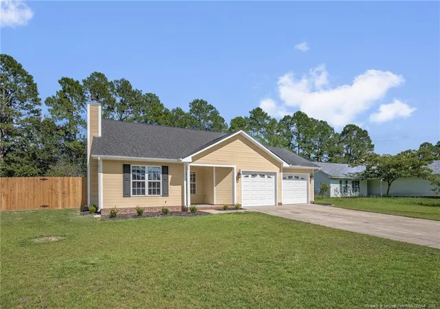 Photo 3 of Sale Pending at 806 S Buckeye Dr, Raeford, NC 28376 | MLS# 768307 | Listing updated on 2026-09-01