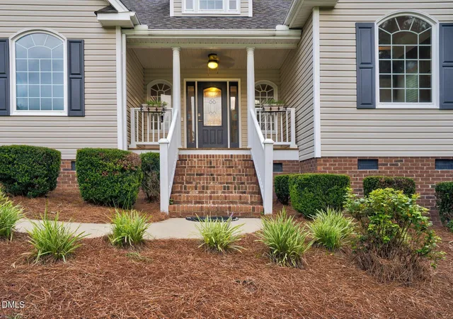 Photo 4 of Single family home for sale at 1101 Tyler Farms Dr, Raleigh, NC 27603 | MLS# 10188960 | Listing updated on 2026-10-02