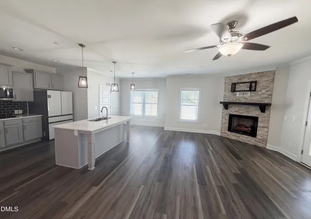 Photo 2 of Sale Pending at 333 Oakhaven Dr, Holly Springs, NC 27540 | MLS# 10189225 | Listing updated on 2026-09-08