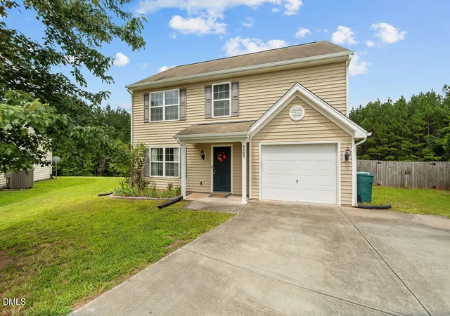 Photo 2 of Single family home for sale at 3303 Glennstone Dr, Durham, NC 27704 | MLS# 10189092 | Listing updated on 2026-08-31
