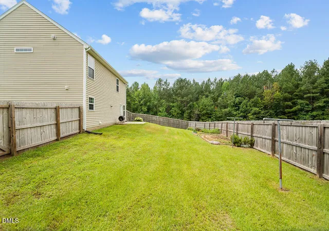 Photo 3 of Single family home for sale at 3303 Glennstone Dr, Durham, NC 27704 | MLS# 10189092 | Listing updated on 2026-08-31