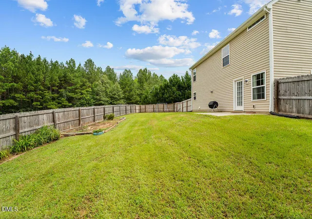 Photo 3 of Single family home for sale at 3303 Glennstone Dr, Durham, NC 27704 | MLS# 10189092 | Listing updated on 2026-08-31