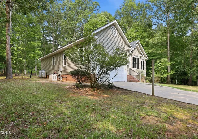 Photo 2 of Single family home for sale at 1268 Sagamore Dr, Louisburg, NC 27549 | MLS# 10189616 | Listing updated on 2026-09-10