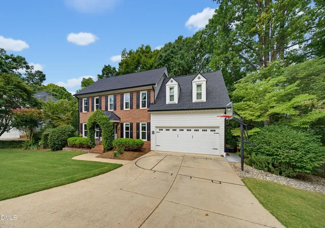 Photo 3 of Sale Pending at 7917 Laurel Mountain Rd, Raleigh, NC 27613 | MLS# 10189276 | Listing updated on 2026-09-08
