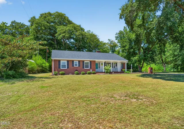Photo 2 of Single family home for sale at 7003 Us 401, Fuquay Varina, NC 27526 | MLS# 10189076 | Listing updated on 2026-09-29