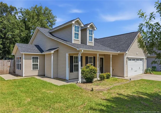 Photo 2 of Sale Pending at 518 Hammond Farms Rd, Hope Mills, NC 28348 | MLS# 768441 | Listing updated on 2026-09-06