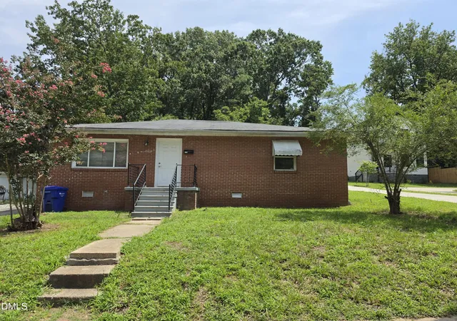 Single family home for sale at 1510 N Hyde Park Ave, Durham, NC 27701 | MLS# 10189271