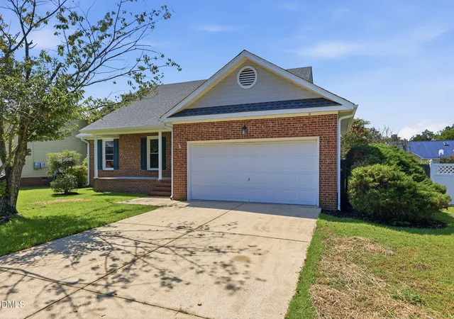 Photo 1 of Sale Pending at 301 Larchmont Rd, Fayetteville, NC 28311 | MLS# 10189716 | Listing updated on 2026-09-14